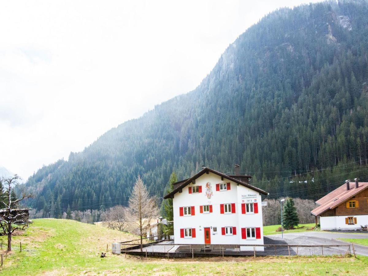 Elegant Apartment in Sankt Gallenkirch with Private Garden Exterior foto