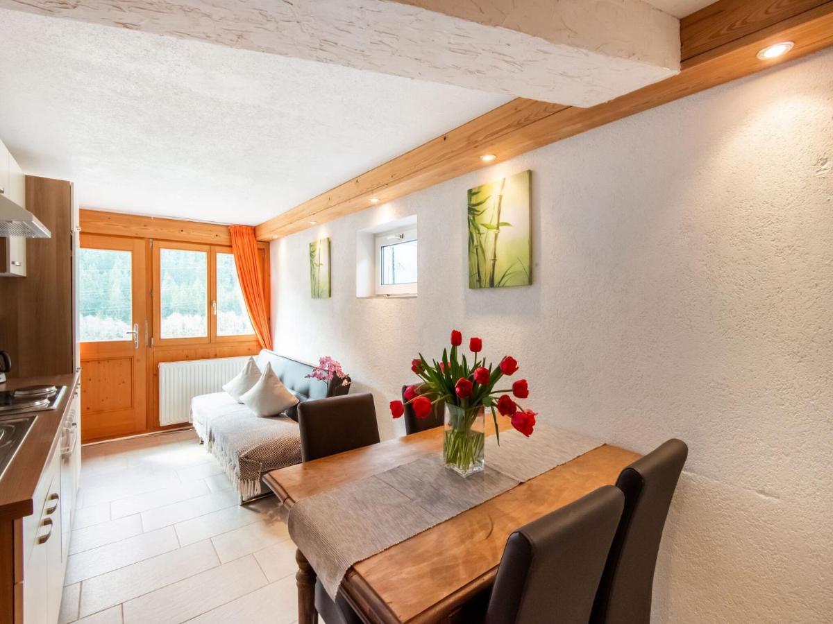 Elegant Apartment in Sankt Gallenkirch with Private Garden Exterior foto